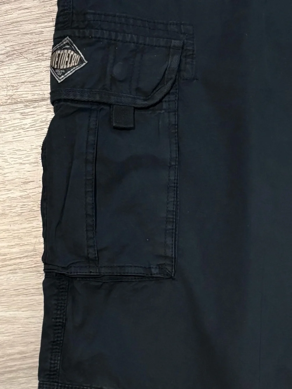 Rivet de Cru Black Twill Cargo Shorts size 44 MSRP $78 New with Tags